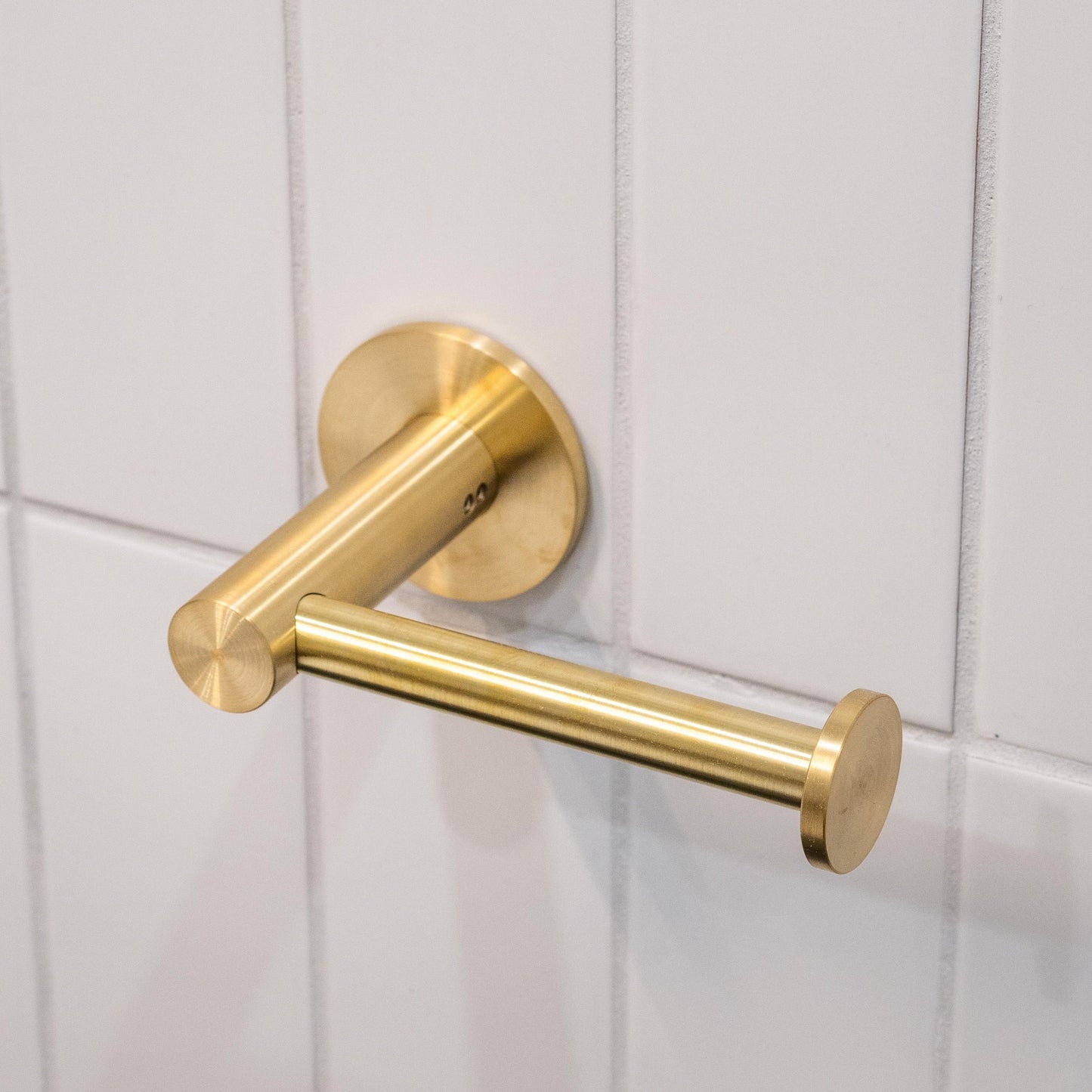 Der Ursprung Toilettenpapierhalter – Stilvolles Design für Ihr Badezimmer 6