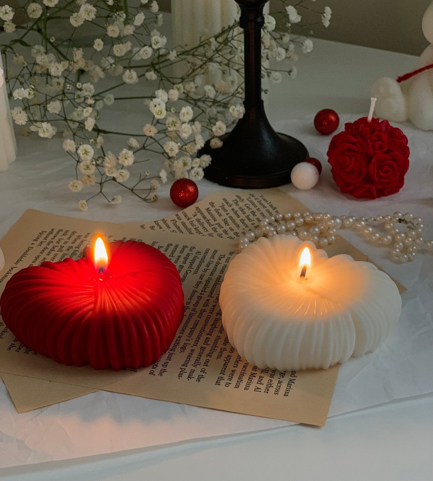 **Drahtgeflochtene Herzkerze für Valentinstag – Romantisches Ambiente mit Duftnoten** 2