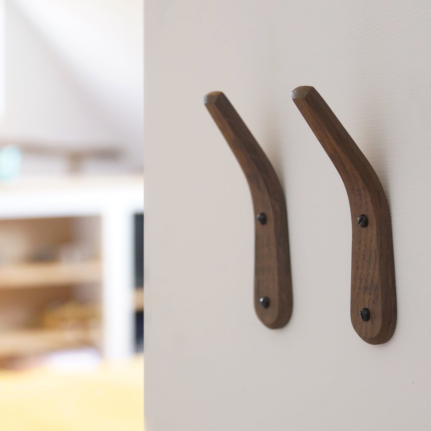 Handgefertigter Wandhaken Aus Holz – Elegante Aufbewahrung Für Schmuck Und Mäntel 10