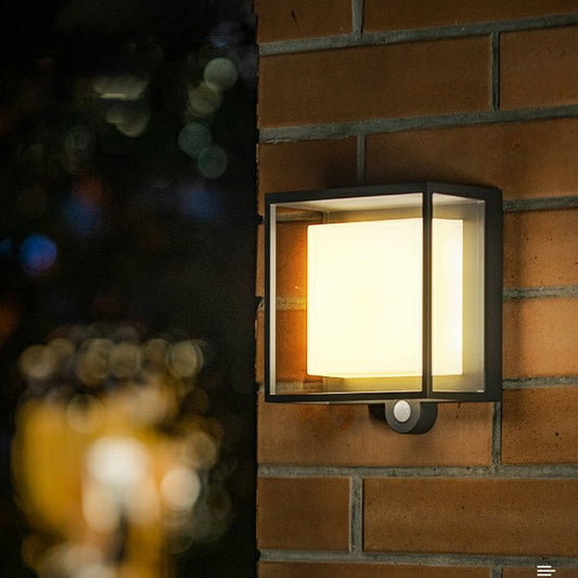 LYNORA Solar Wandlampe – Stilvolles Design Mit Bewegungsensor Für Außenbereiche 1