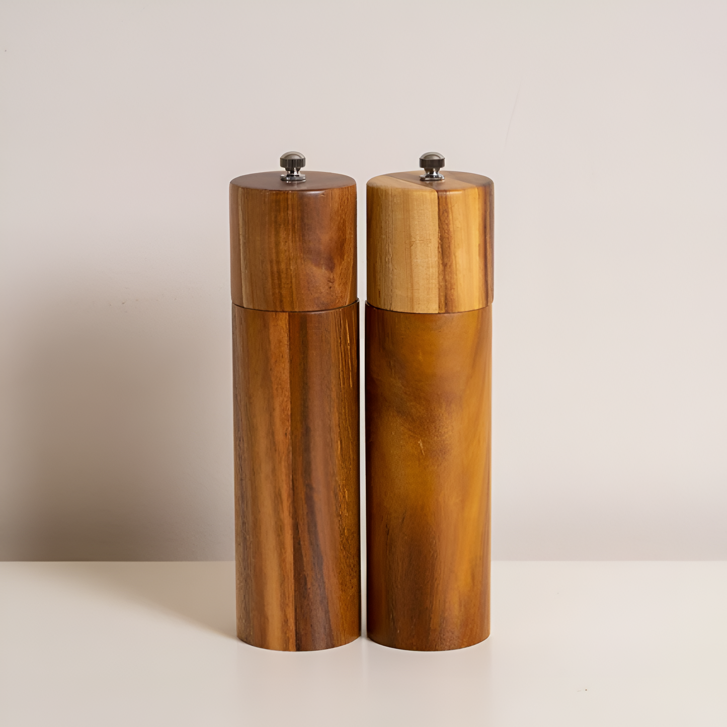 Minimalistische Gewürzmühle Aus Holz – Stilvolles Würzen Für Ihre Küche 3