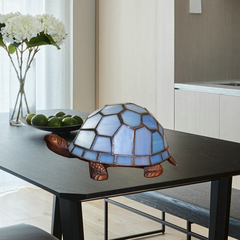 Schildkrötenblaue Glas-Nachttischleuchte – Mediterranes Licht für Ihr Schlafzimmer 2