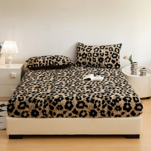 Weiches Spannbettlaken Leopardenmuster 120x200 – Stilvoller Komfort für Ihr Schlafzimmer 1