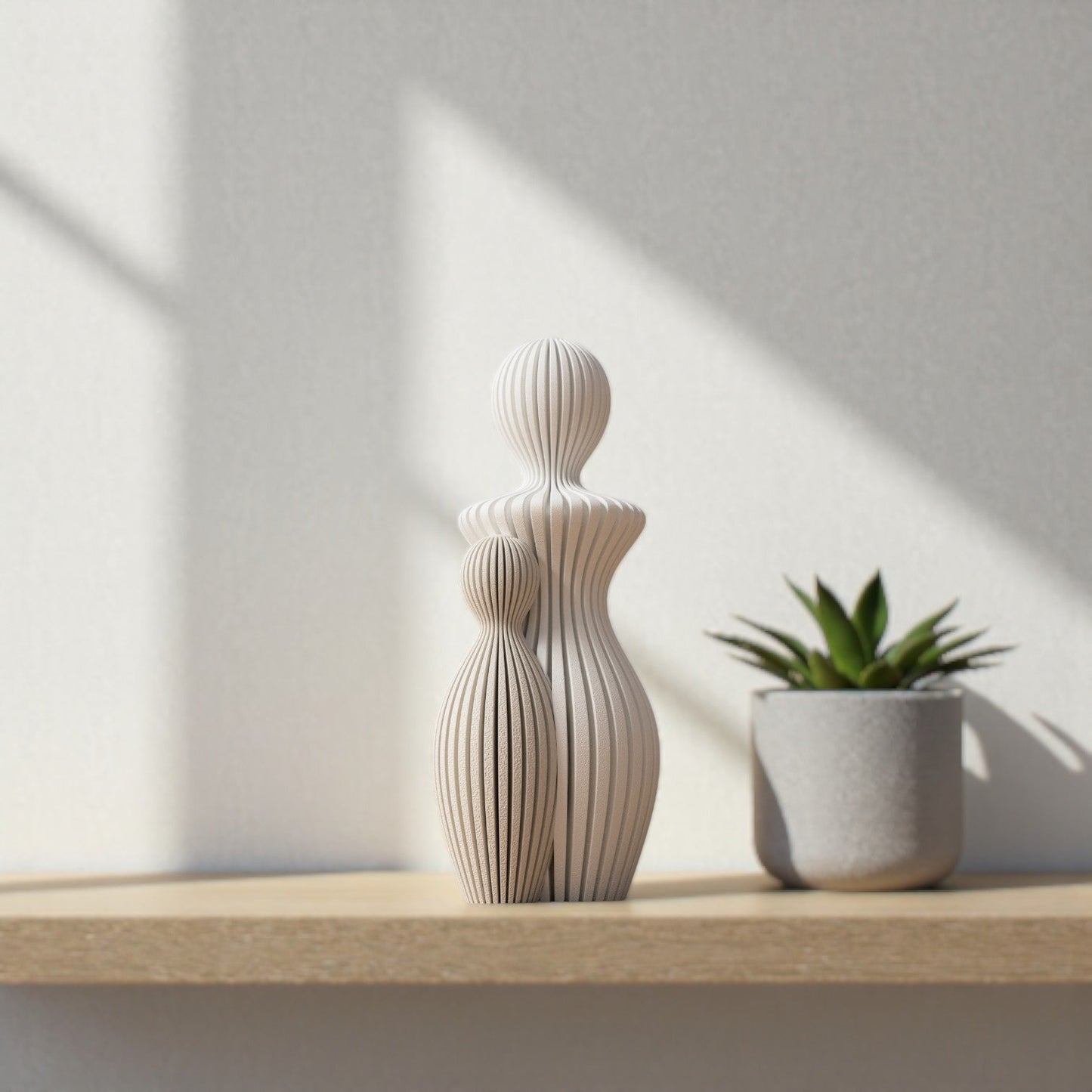 AMARA Skulpturale Figur – Emotionale Tiefe für Ihr Zuhause 0