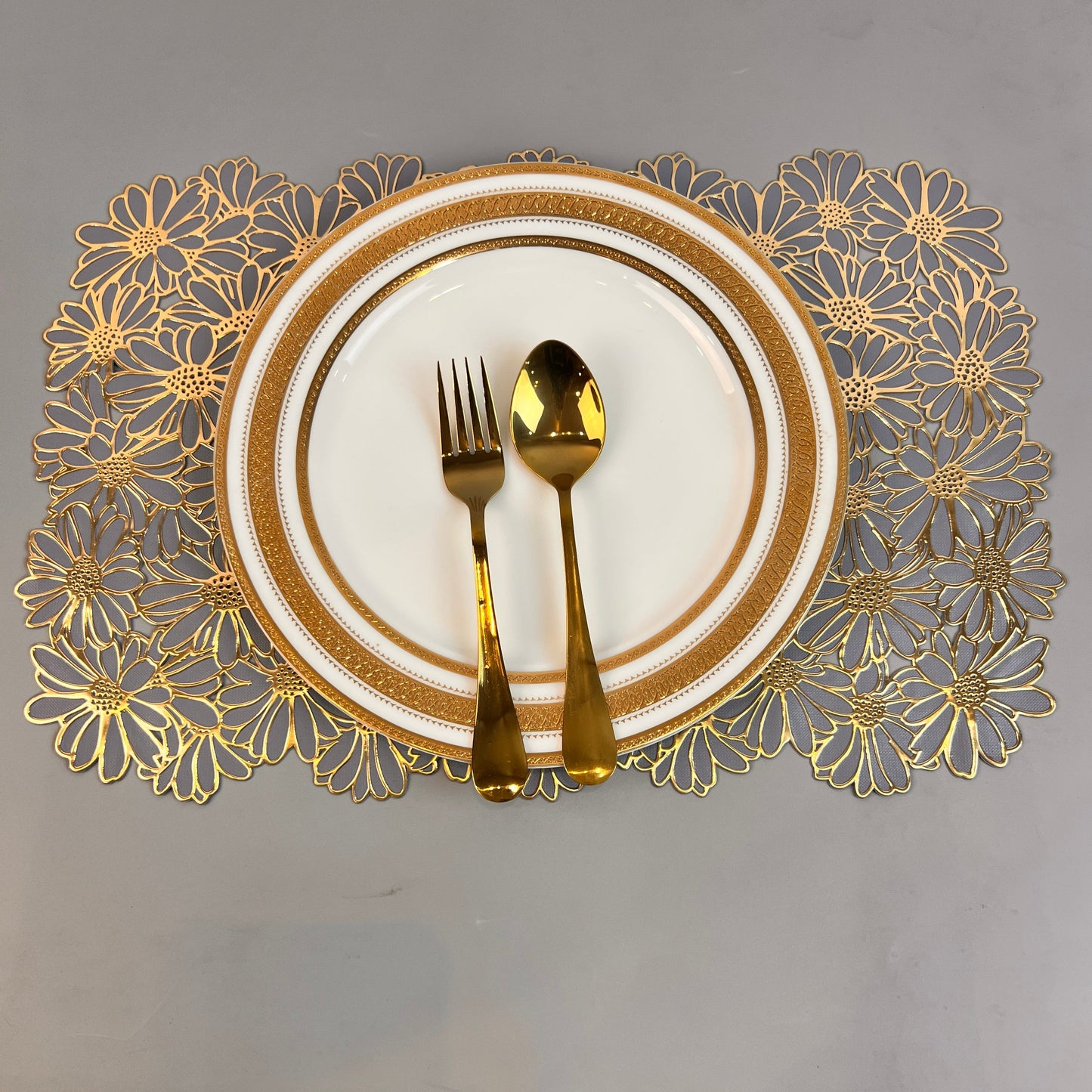 Abwaschbare Tischsets Goldenes Blumendesign – Stilvolle Eleganz Für Jedes Essen 3