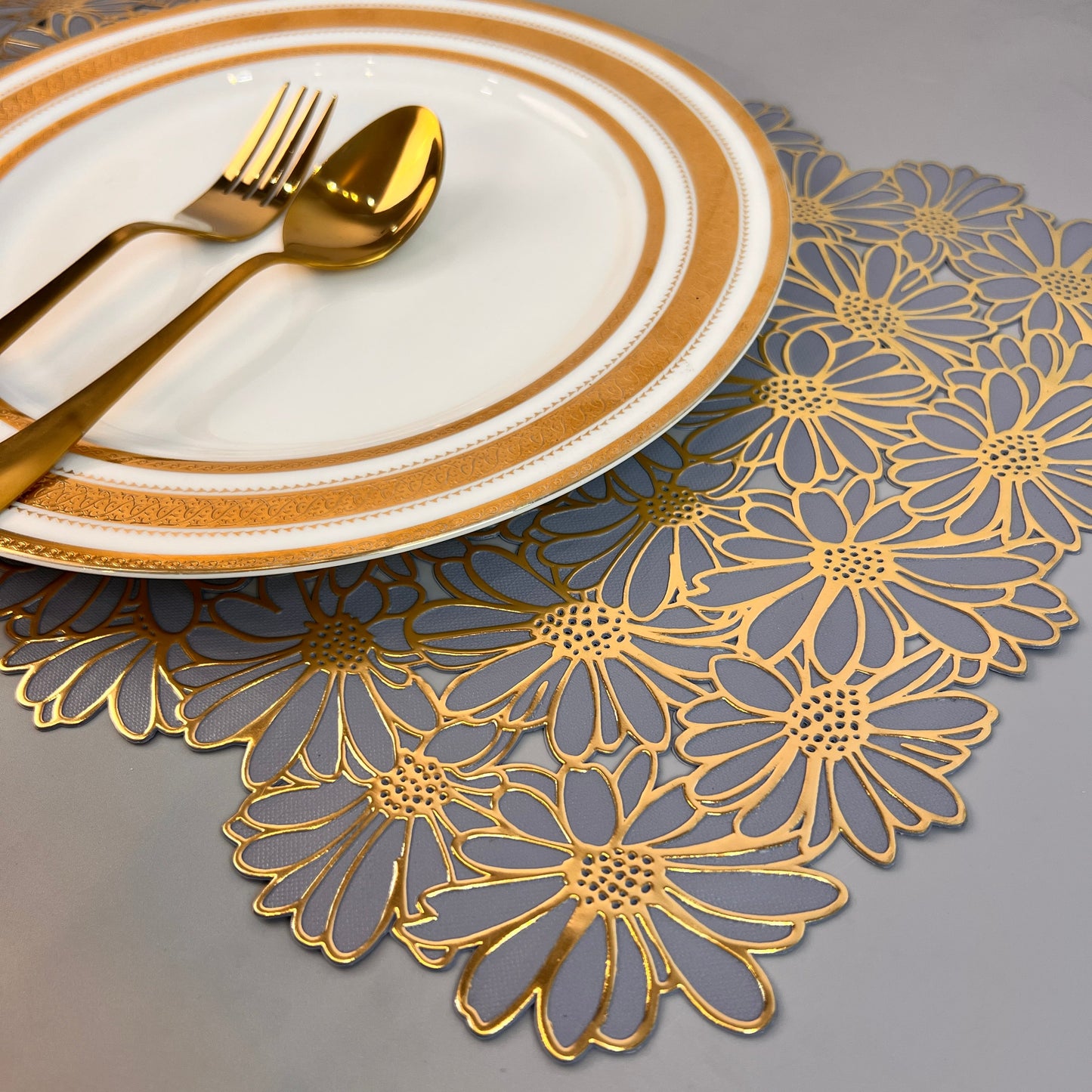 Abwaschbare Tischsets Goldenes Blumendesign – Stilvolle Eleganz Für Jedes Essen 4