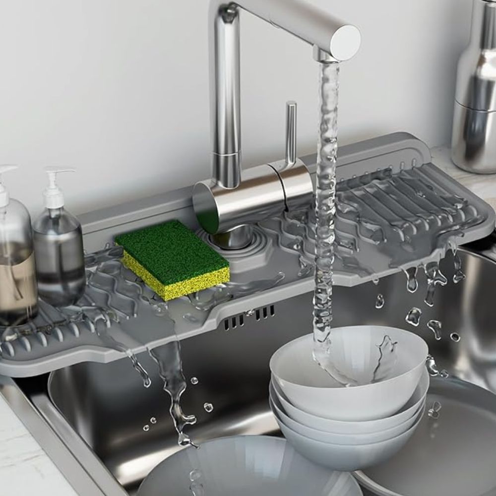 Aqua Slope Gummi-Wasserhahnmatte – Effektiver Spritzschutz für Ihre Spüle 1