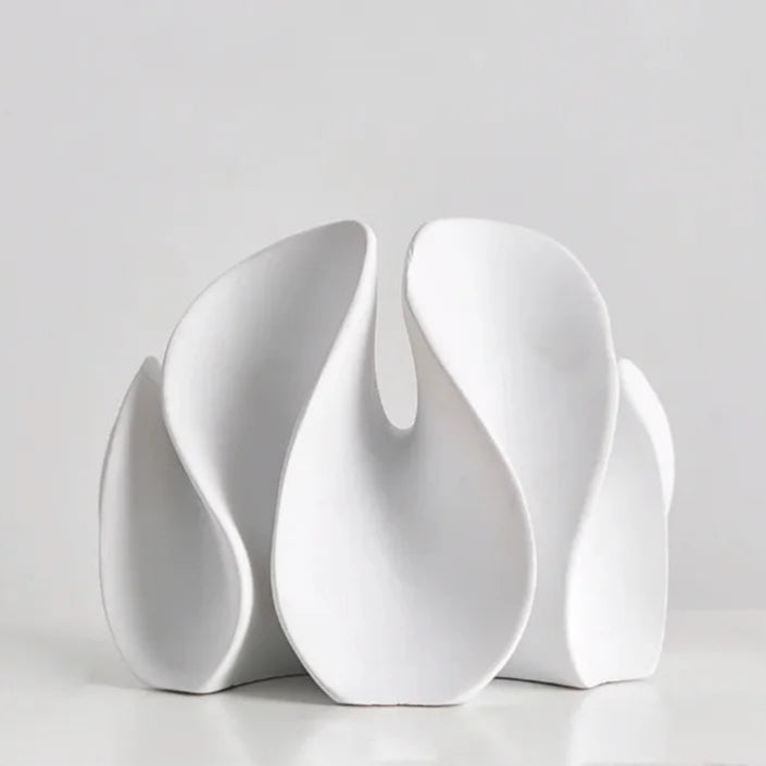 Bloom Wave Skulptur aus Kunstharz – Elegante Wellenform für Modernes Design 0