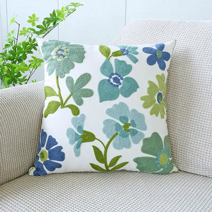 Bloom & Thrive Kissenbezüge – Handgestickte Blumenmuster für Einladende Wohnräume 0