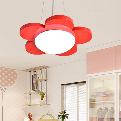 **Blumenförmige Hängeleuchte für Kinderzimmer – Farbenfrohe Lichtakzente** 6