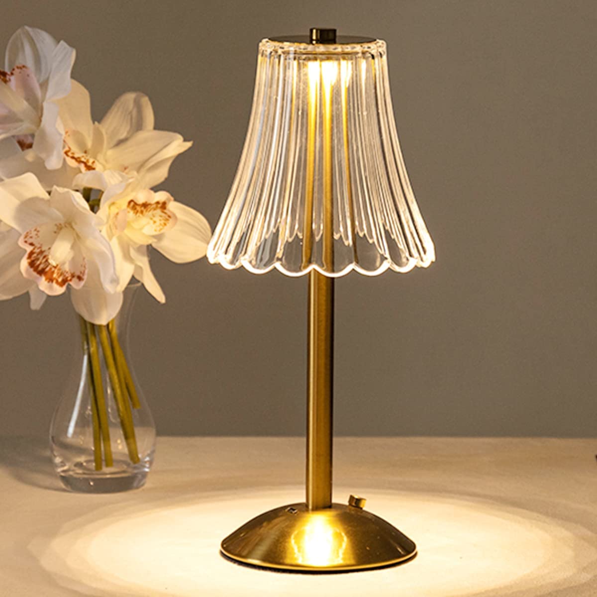 Brilliance LED-Retro-Tischlampe – Elegantes Licht für Ihr Zuhause 3