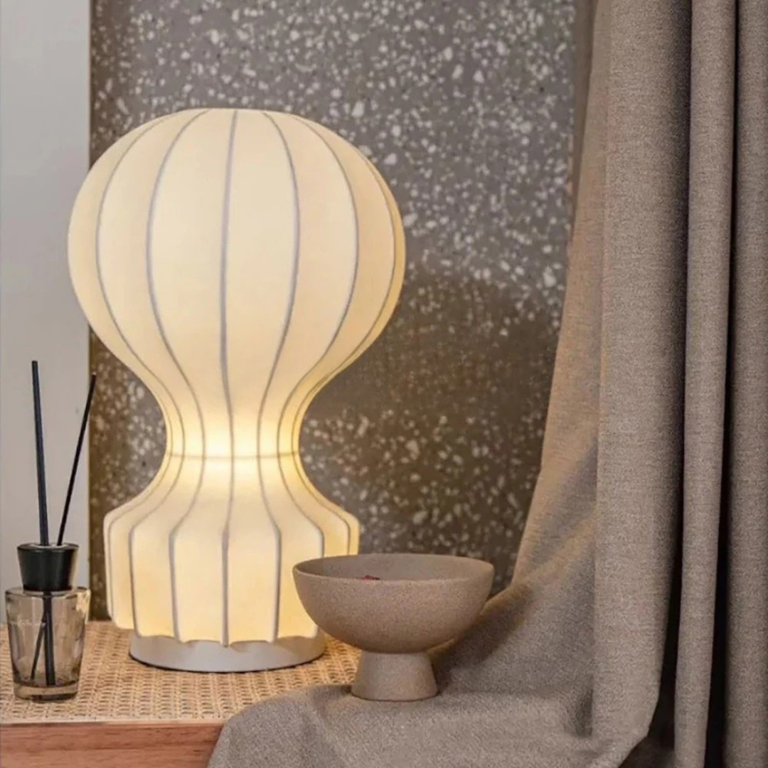 Cherise LED Tischlampe E27 – Elegante Beleuchtung Für Ihr Zuhause 3