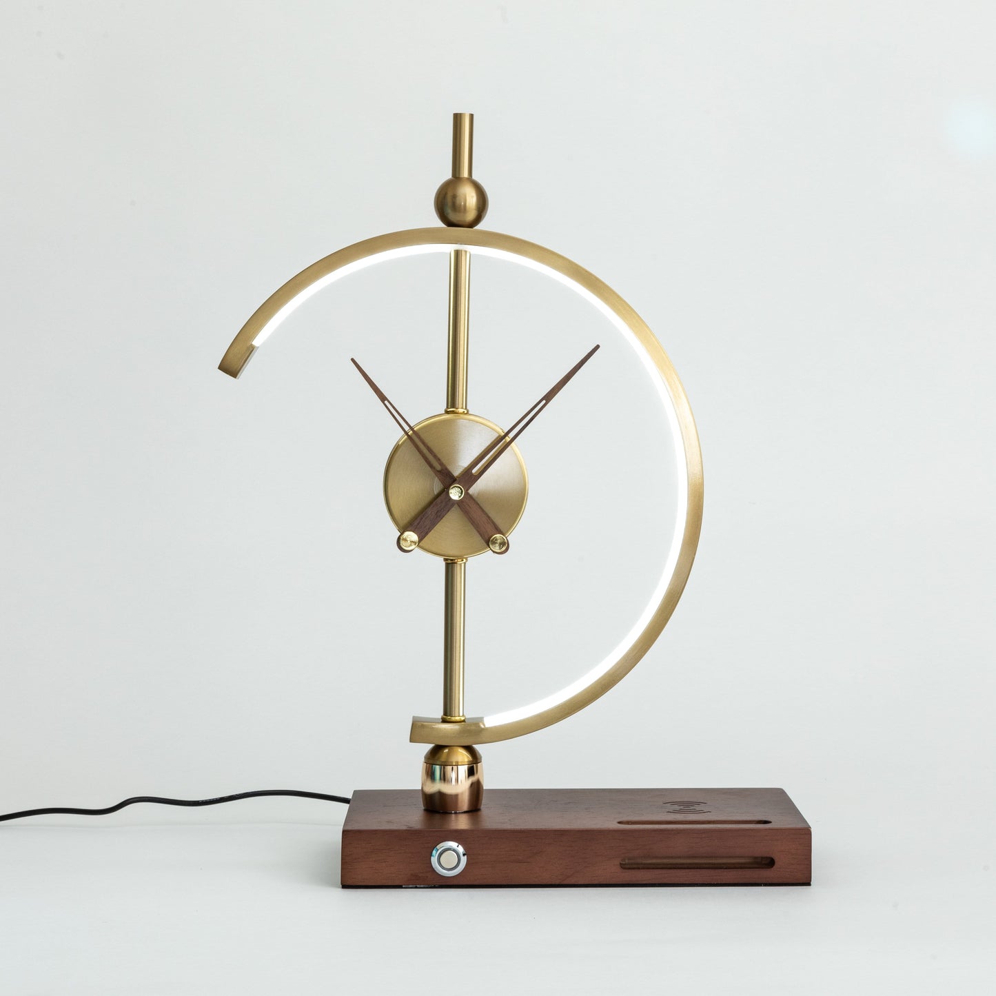 Chronos Kabellose Ladeuhr-Tischlampe – Elegante Beleuchtung Mit Praktischen Funktionen 4