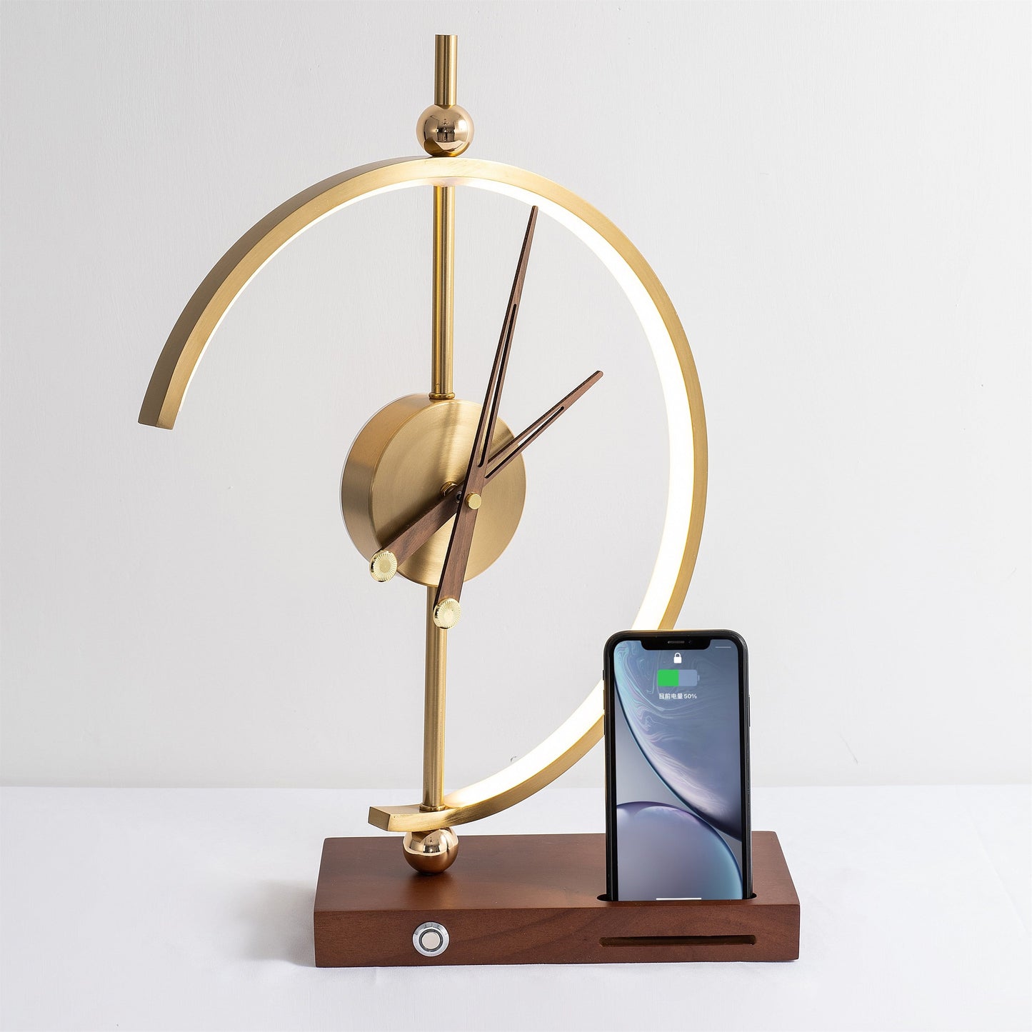 Chronos Kabellose Ladeuhr-Tischlampe – Elegante Beleuchtung Mit Praktischen Funktionen 7