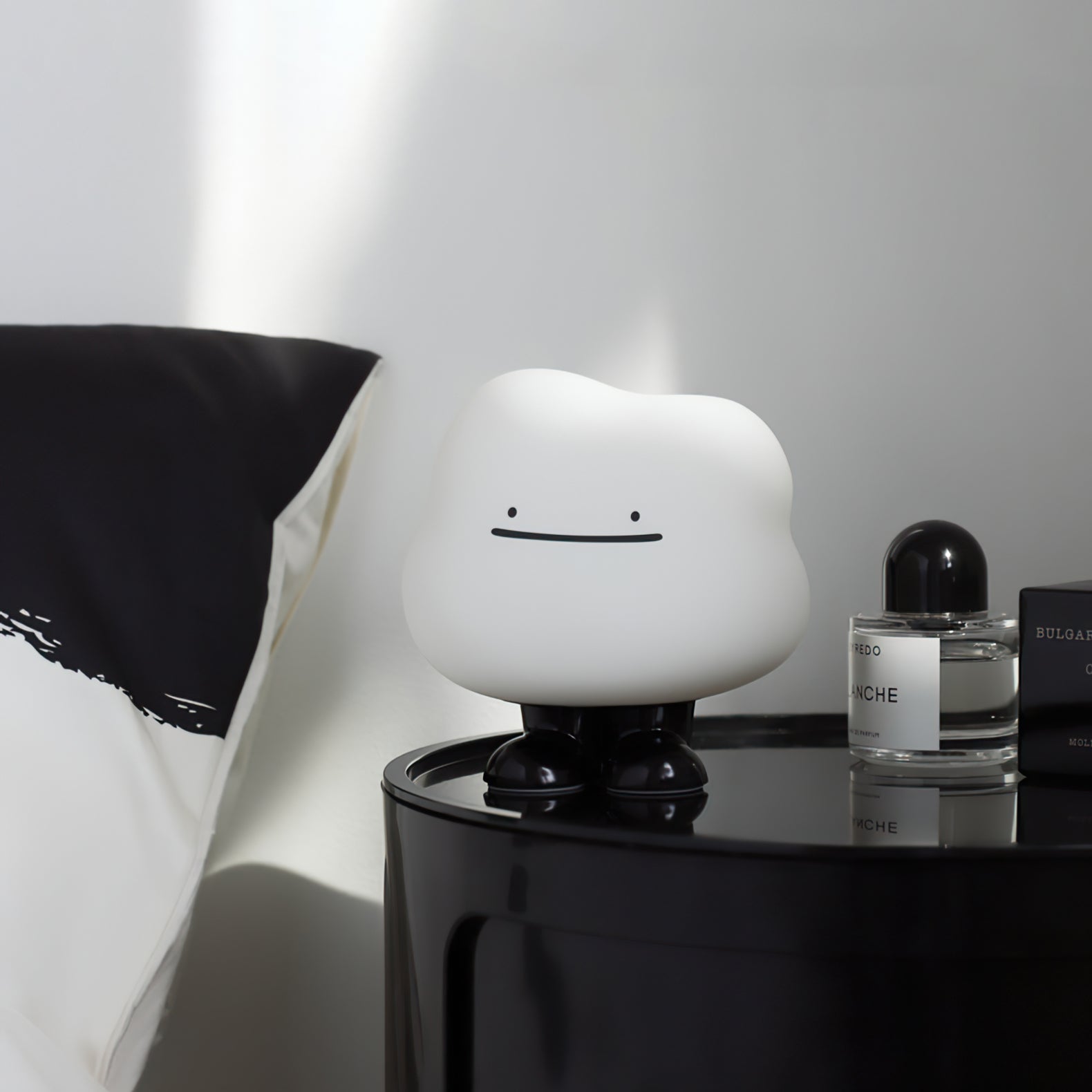 Cloud Night Tischlampe – Modernes Wolkendesign für Gemütliche Abende 1