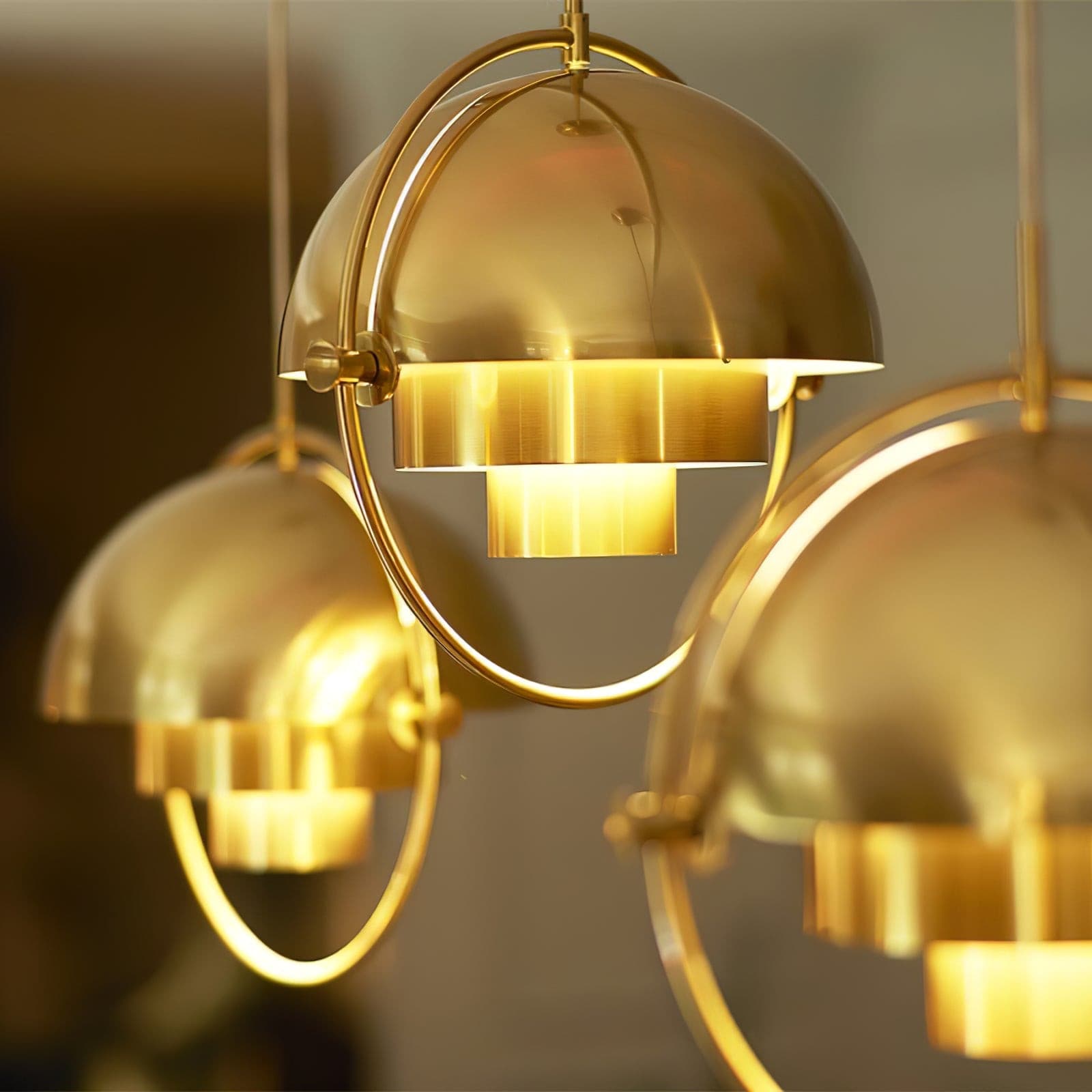 Deformierte Ball Pendelleuchte – Modernes Design für Stilvolles Ambiente 4