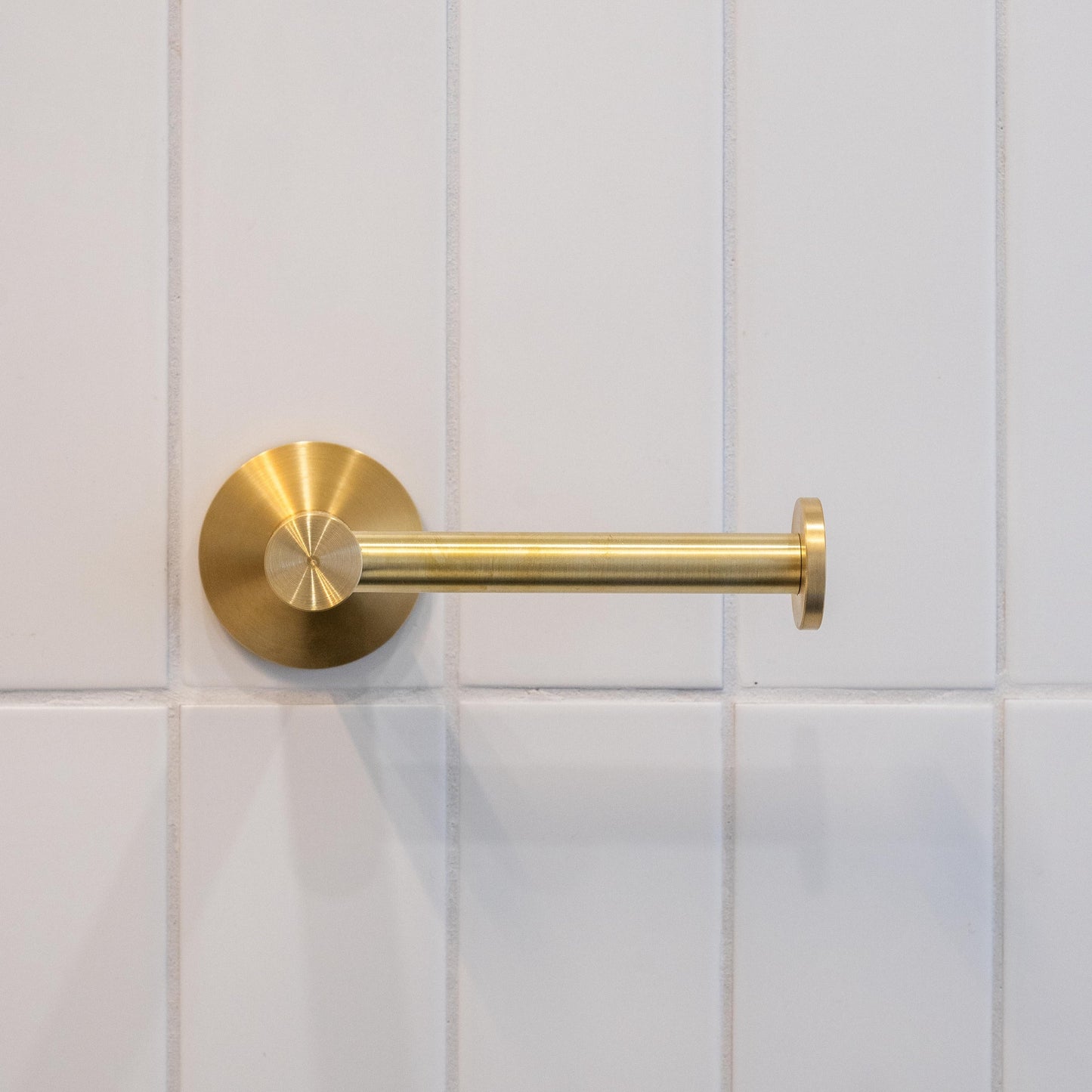 Der Ursprung Toilettenpapierhalter – Stilvolles Design für Ihr Badezimmer 2