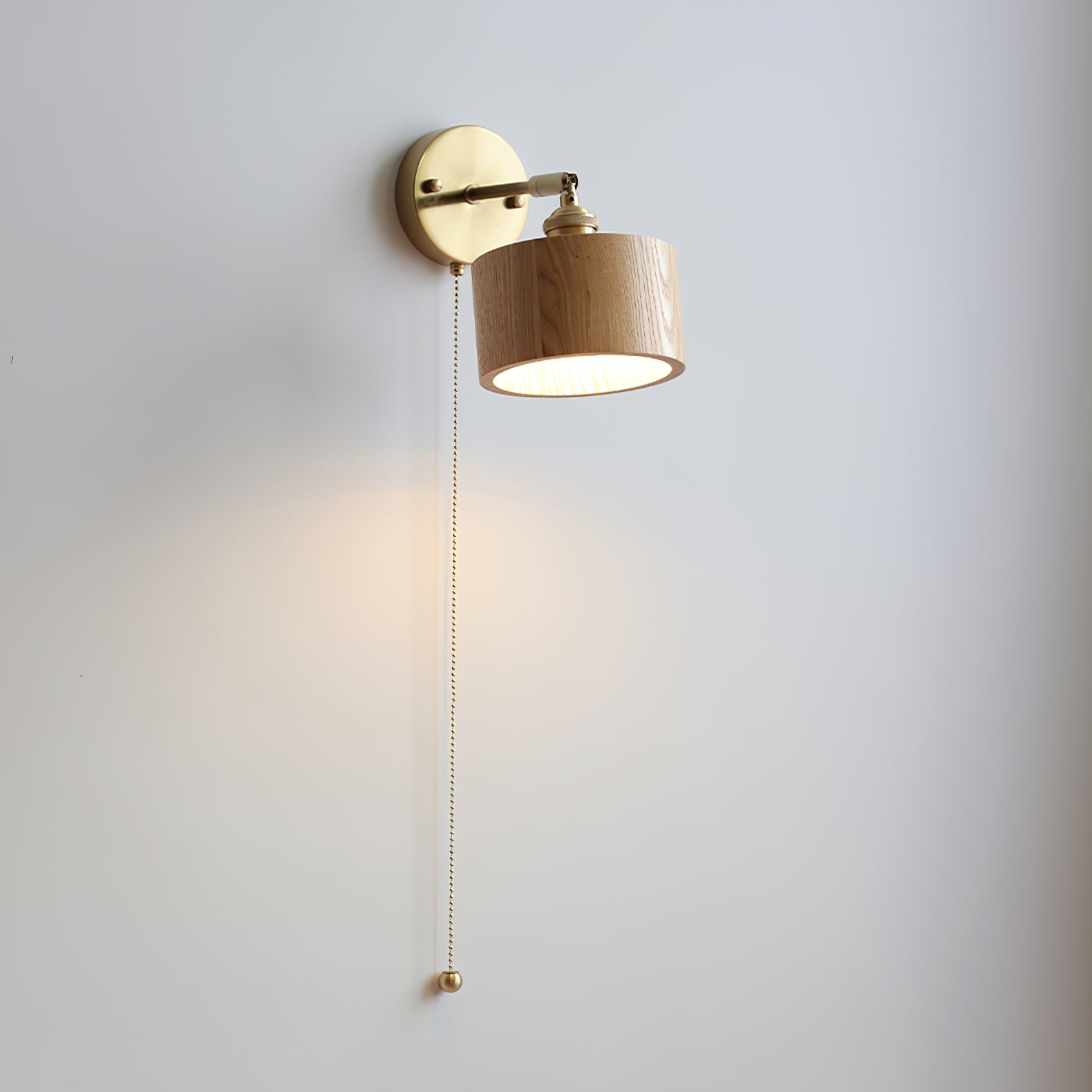 Drehbare Holz Wandlampe – Elegantes Licht Für Stilvolle Räume 0