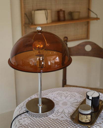 **Edinburgh Tischlampe – Elegante Verbindung von Tradition und Moderne** 5