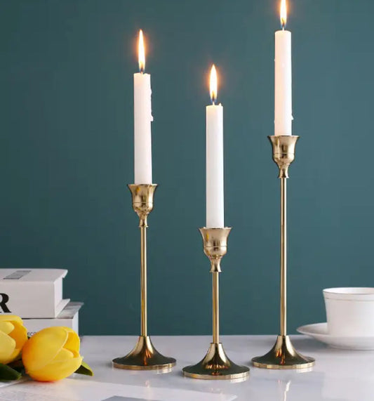Elegante Goldene Kerzenhalter Set – Stilvolle Akzente Für Ihre Dekorationen 2