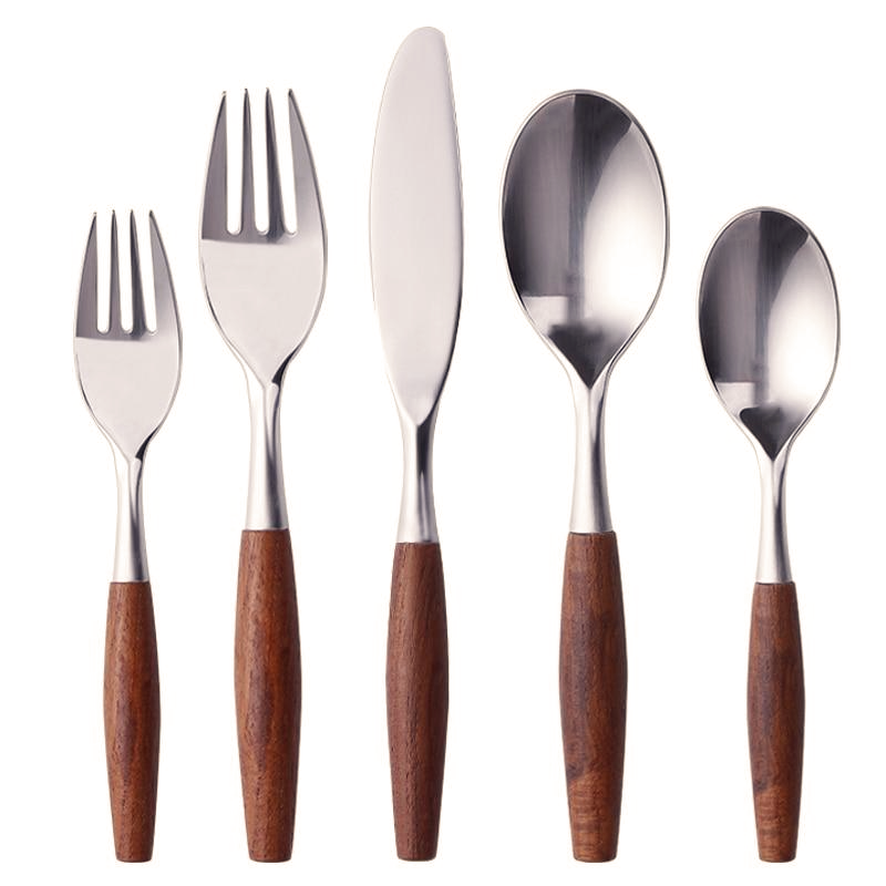Elegantes Besteckset Aus Edelstahl Und Naturholz – Perfekte Kombination Aus Stil Und Funktionalität 9