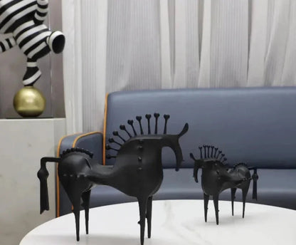 **Equinox Pferdeskulpturen Aus Metall – Skulpturale Eleganz Für Ihr Zuhause** 7