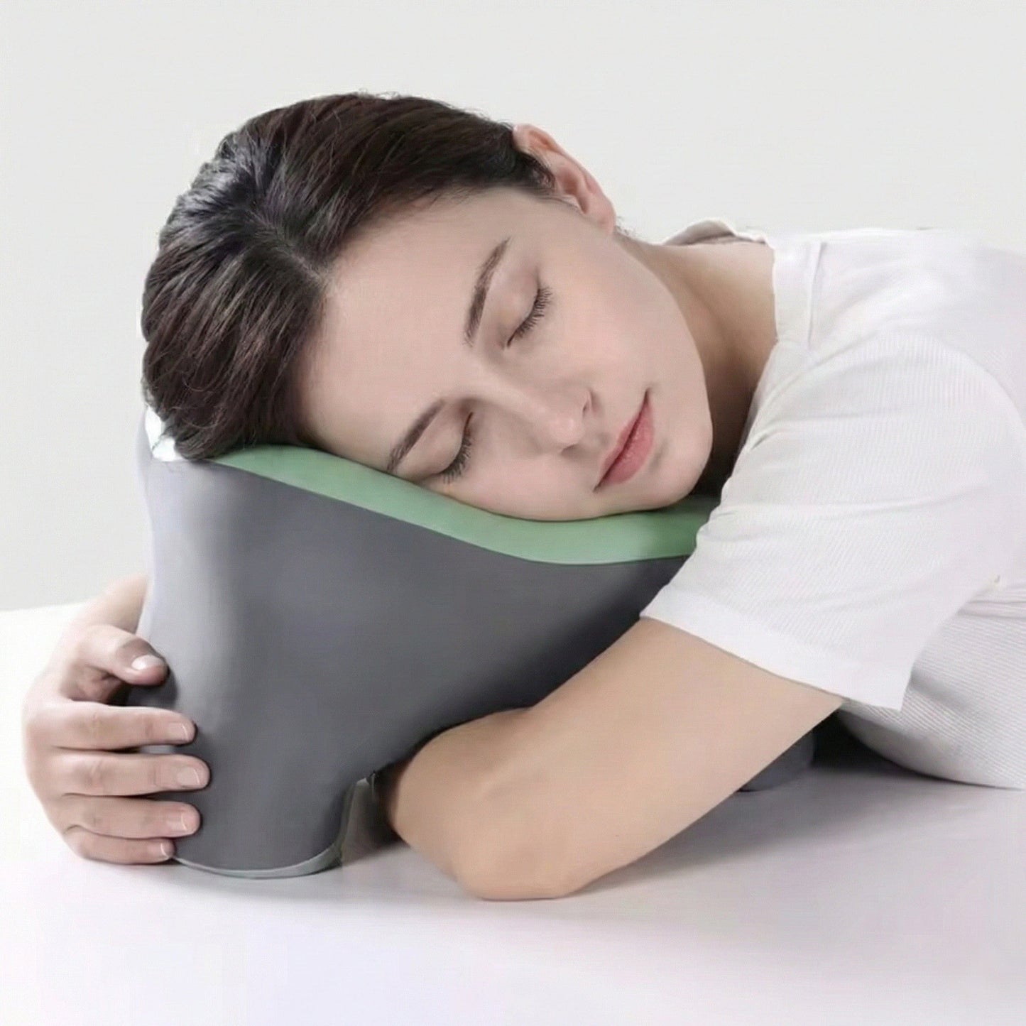Ergonomisches U-förmiges Reisekissen – Ultimativer Komfort für Unterwegs 4