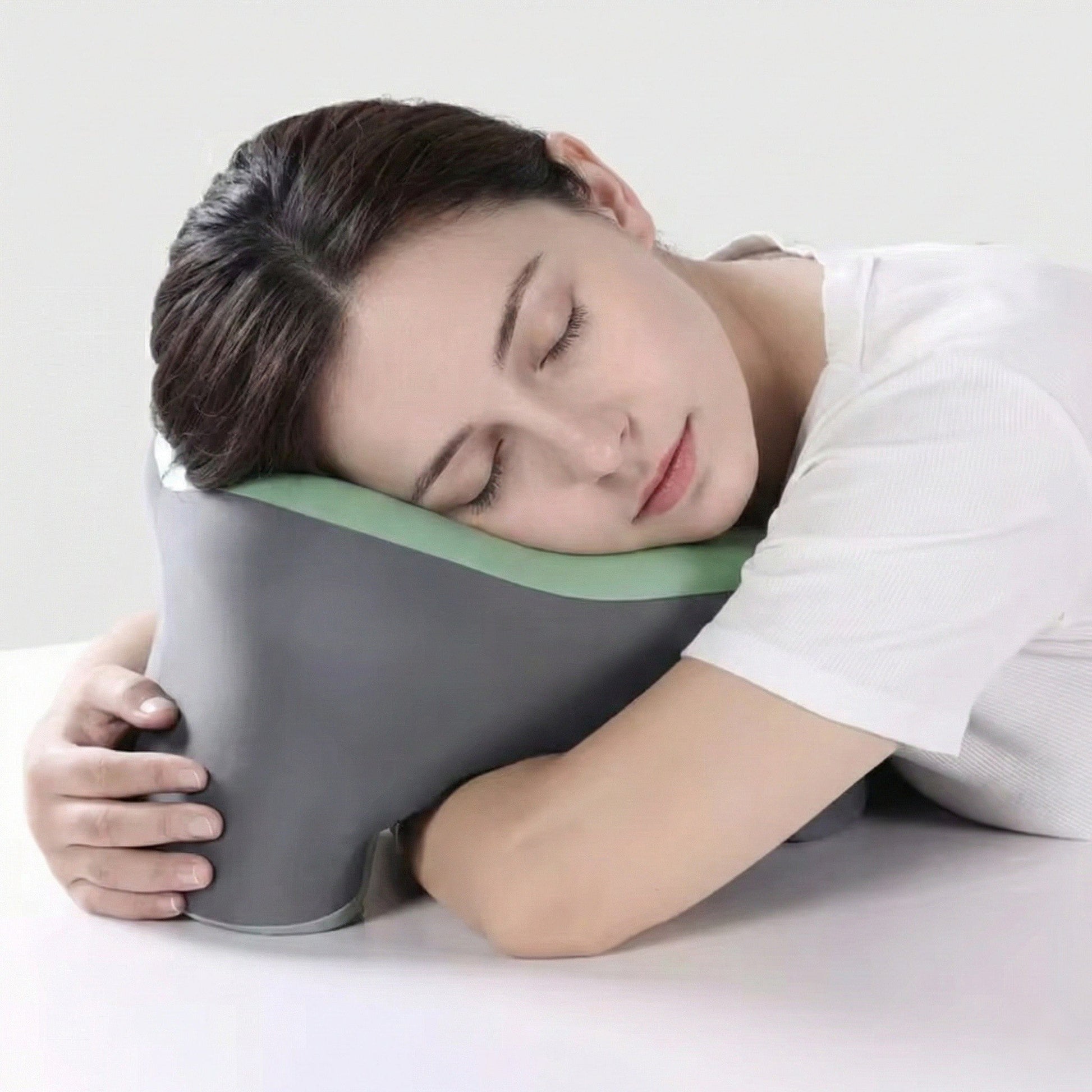 Ergonomisches U-förmiges Reisekissen – Ultimativer Komfort für Unterwegs 4