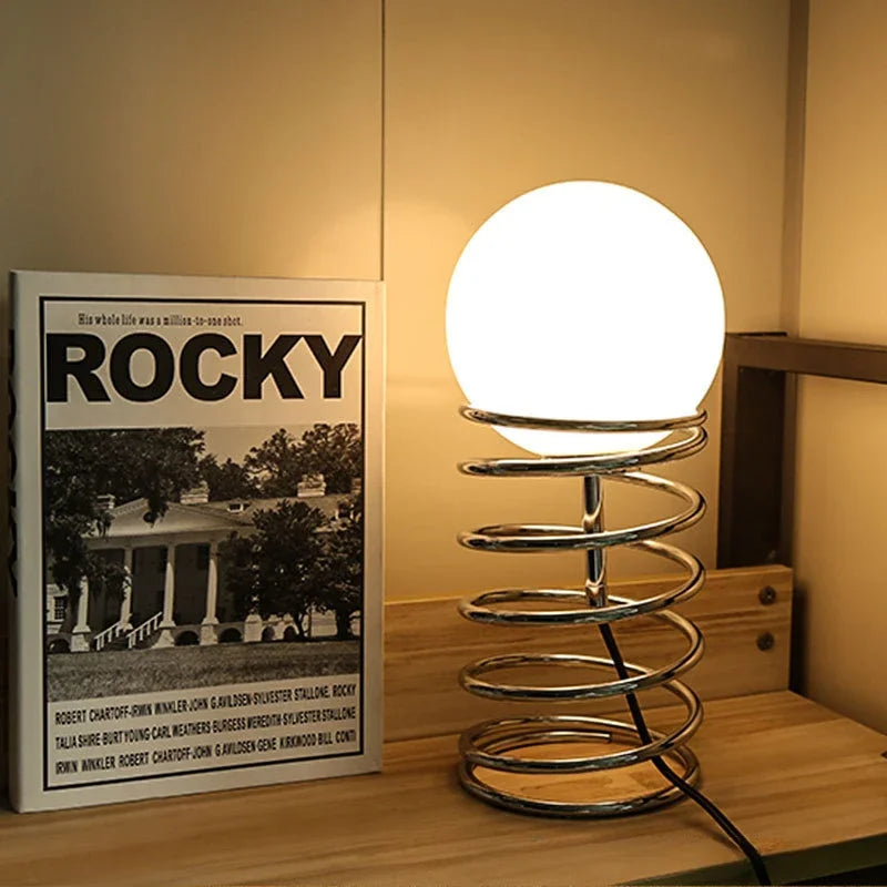 Frühling Inspiriertes Bauhaus-Tischlampe – Elegante USB-Beleuchtung für Jeden Raum 0