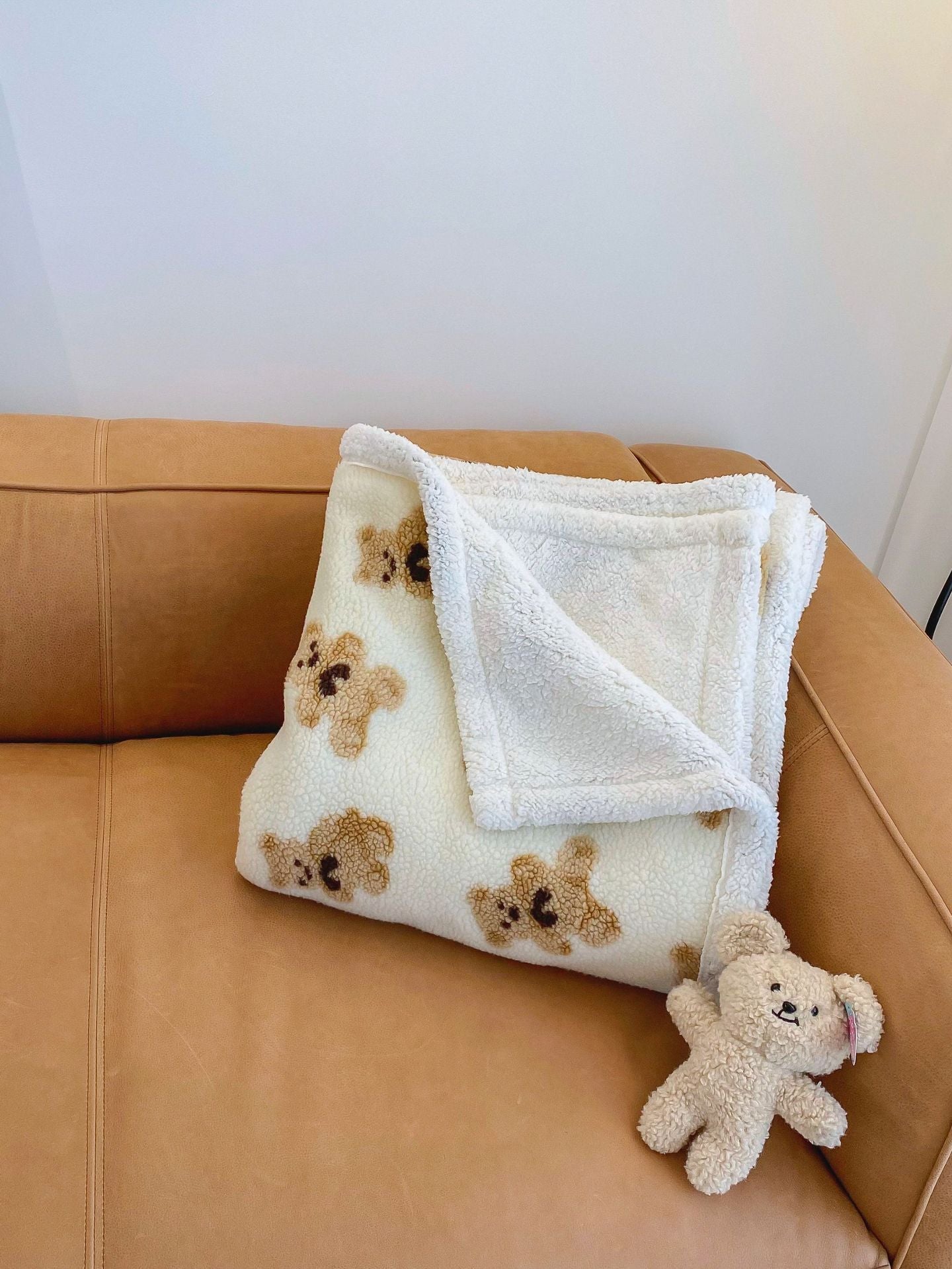 Gestrickte Teddydecke Fleece – Kuschelige Wärme Für Gemütliche Abende 3