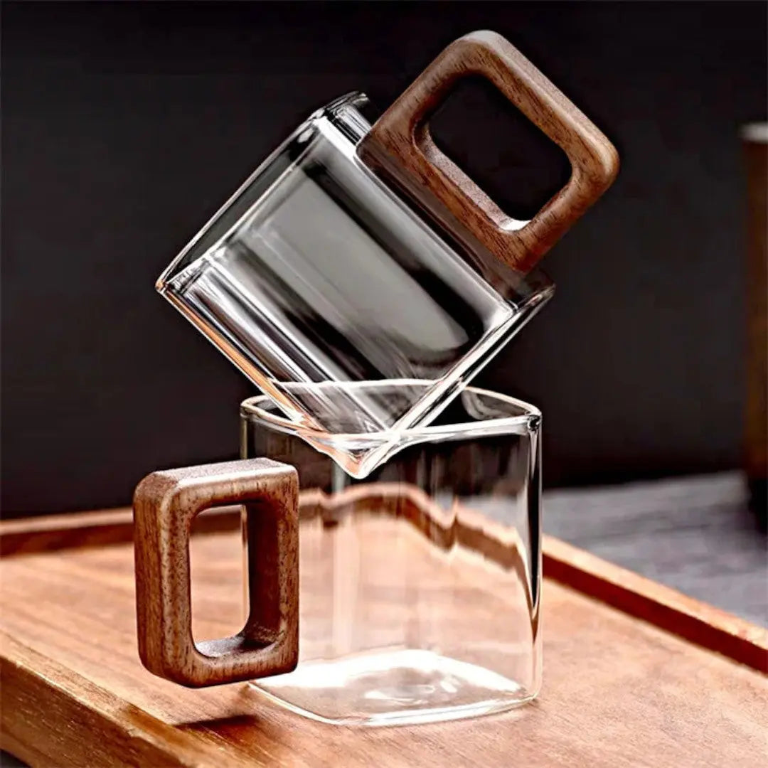 Glasbecher Mit Quadratischem Holzgriff – Stilvolles Trinkerlebnis Mit Modernem Design 0