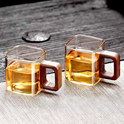 Glasbecher Mit Quadratischem Holzgriff – Stilvolles Trinkerlebnis Mit Modernem Design 5