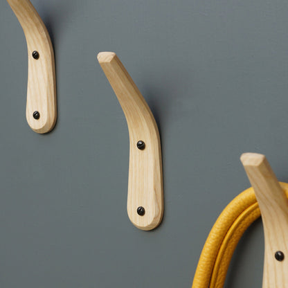 Handgefertigter Wandhaken Aus Holz – Elegante Aufbewahrung Für Schmuck Und Mäntel 4