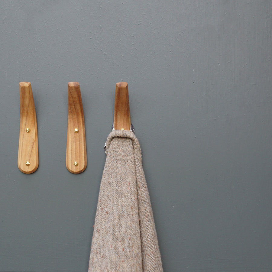 Handgefertigter Wandhaken Aus Holz – Elegante Aufbewahrung Für Schmuck Und Mäntel 6