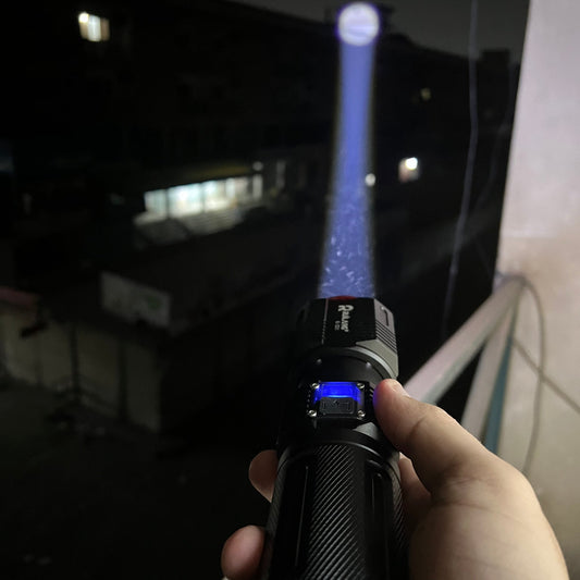 Hochleistungs DIGITAL BLITZLICHT Taschenlampe – Robuste Vielseitigkeit Für Abenteuer 1