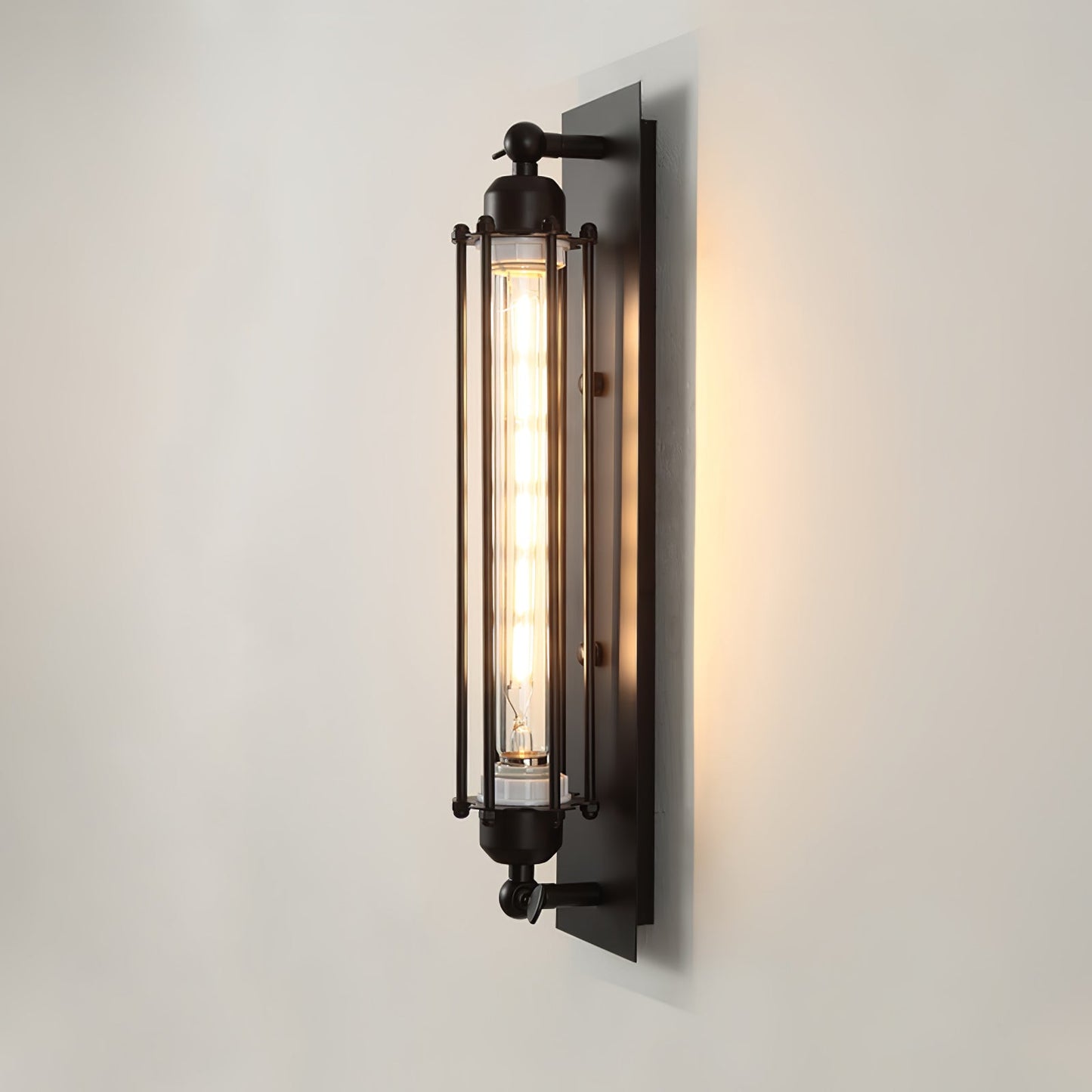 Kiera Wandlampe – Elegantes Industriedesign für Stilvolles Licht 6