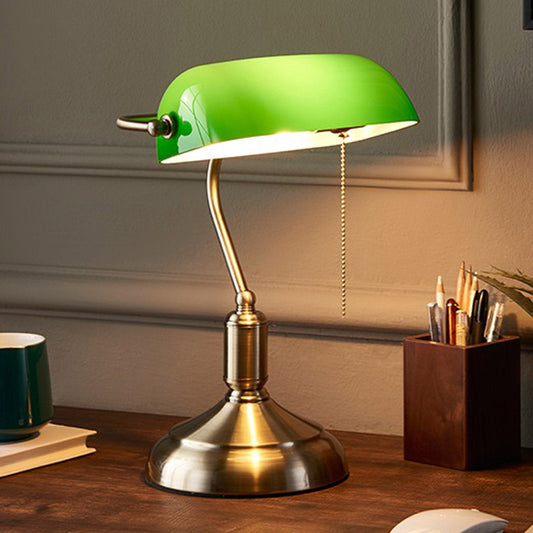 Klassische Bankerlampe Grüner Glasschirm – Elegantes Licht Für Beruhigende Momente 0