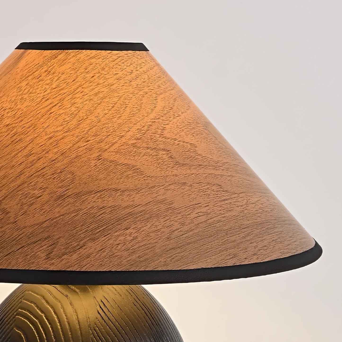Kodu Tischlampe – Stilvolle Eleganz Mit Warmem Licht 4