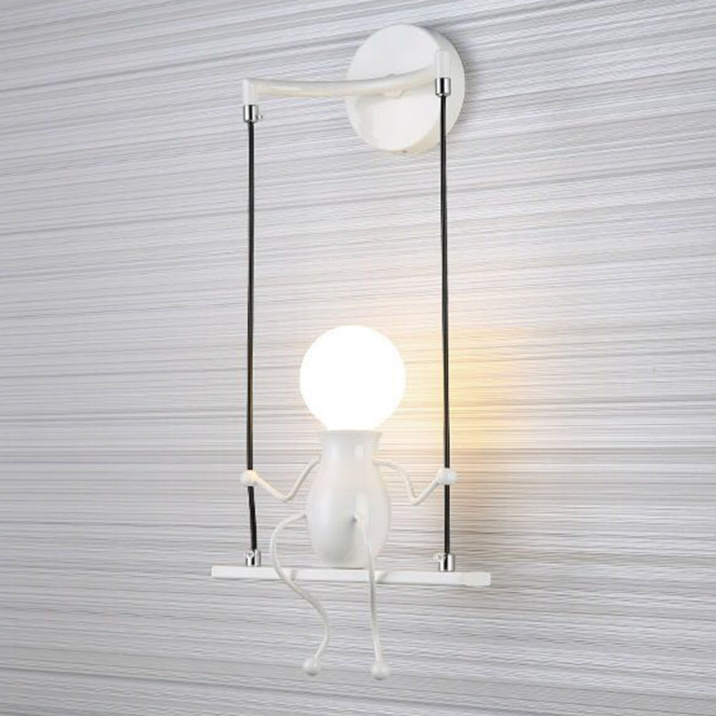 LED Wandleuchte Mann Auf Schaukel – Kreatives Licht Für Inspirierende Räume 6