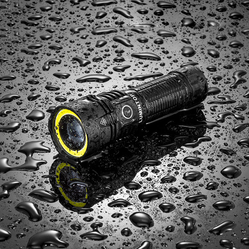 Lumintop W2 2-in-1 LED Taschenlampe – Robuste Vielseitigkeit Für Outdoor-Abenteuer 5