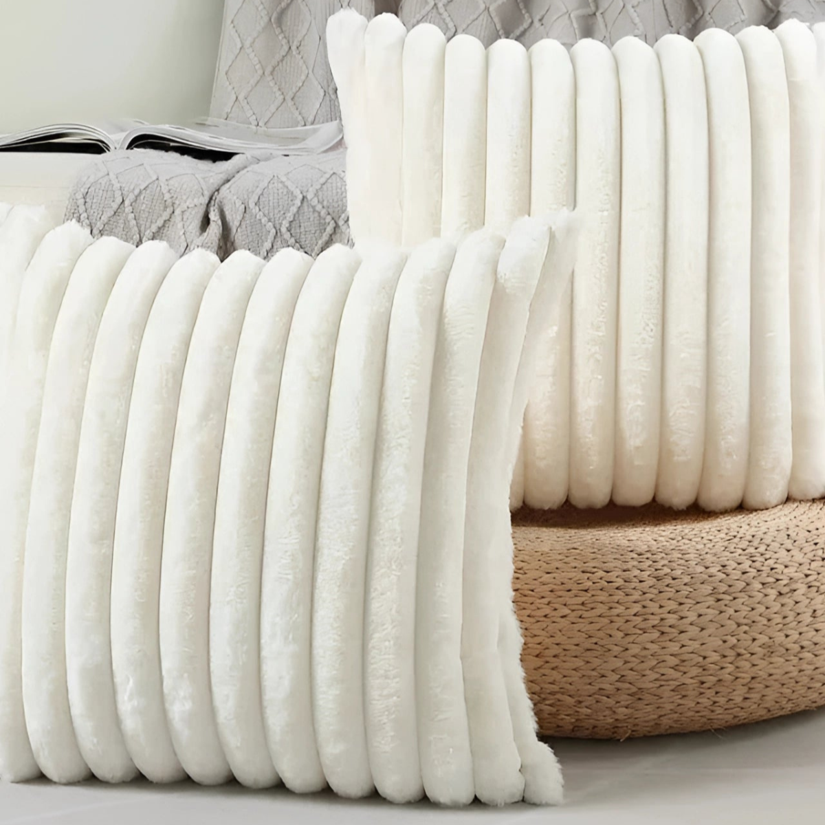 Luxe Kanal Kissen – Stilvolles Design für Elegante Räume 0