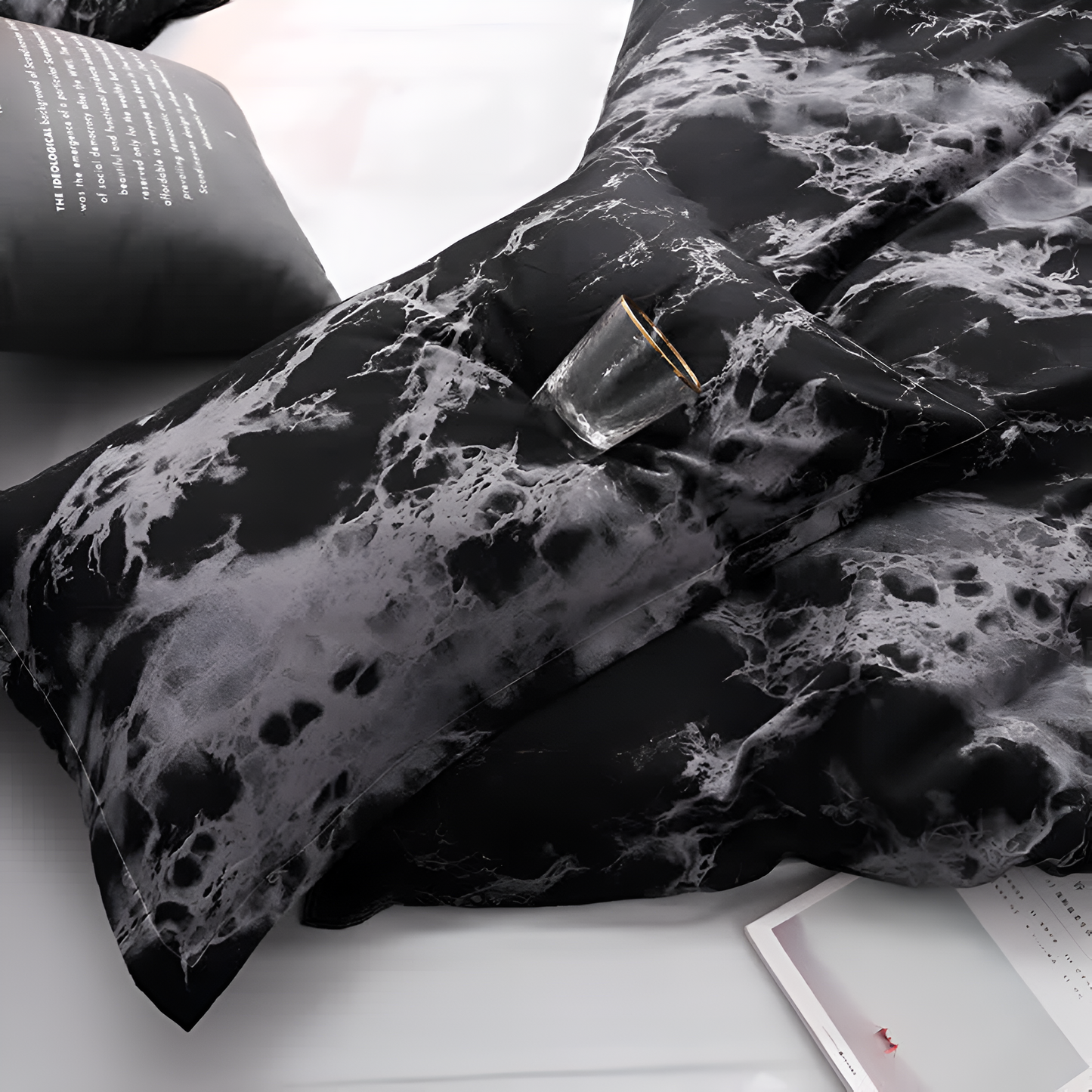 Luxuriöses Schwarzes Marmor Bettbezug-Set – Elegante Schlafzimmerverschönerung 3