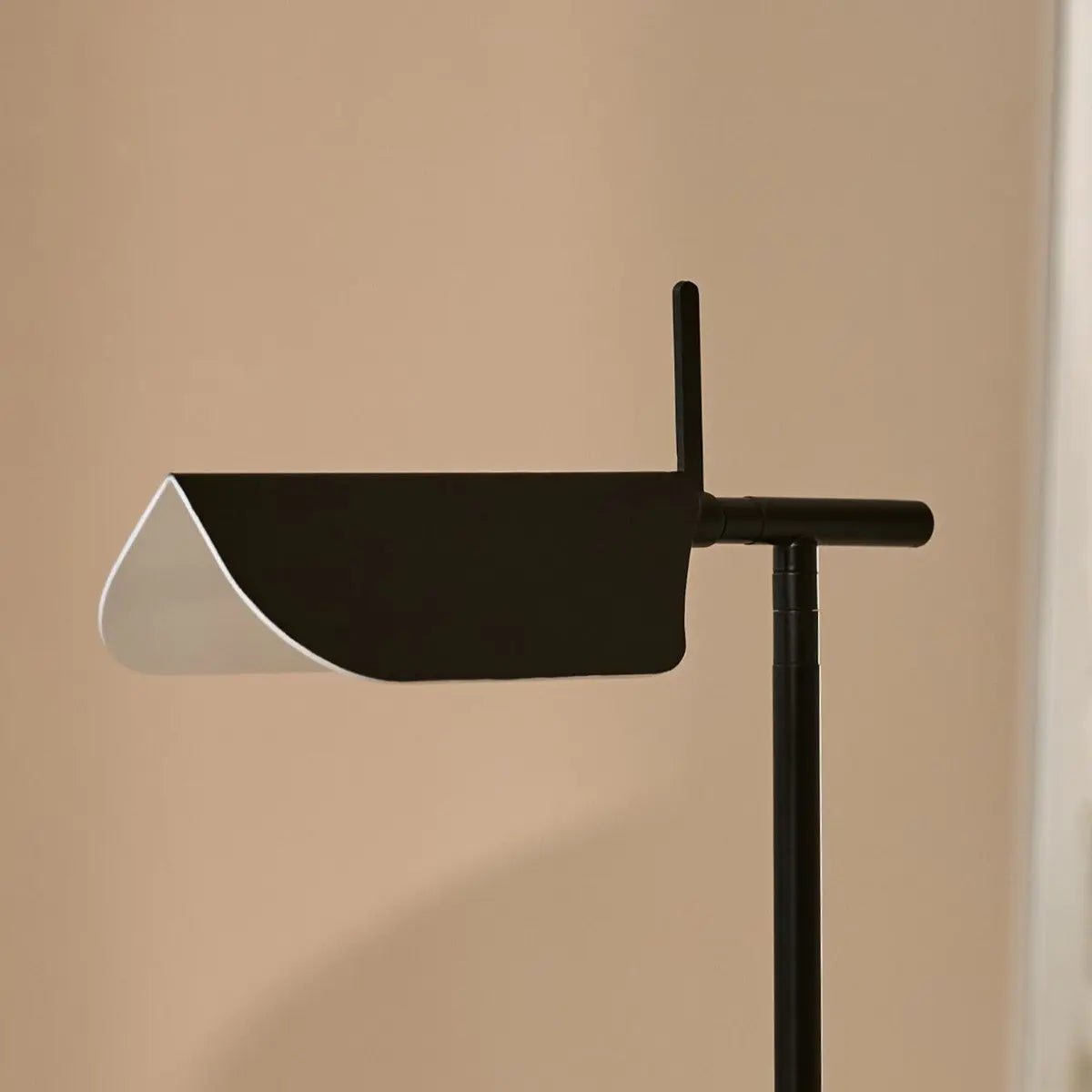 Marcello Kommodenlampe Schwarz Metall – Stilvolle Beleuchtung Für Jedes Zuhause 3