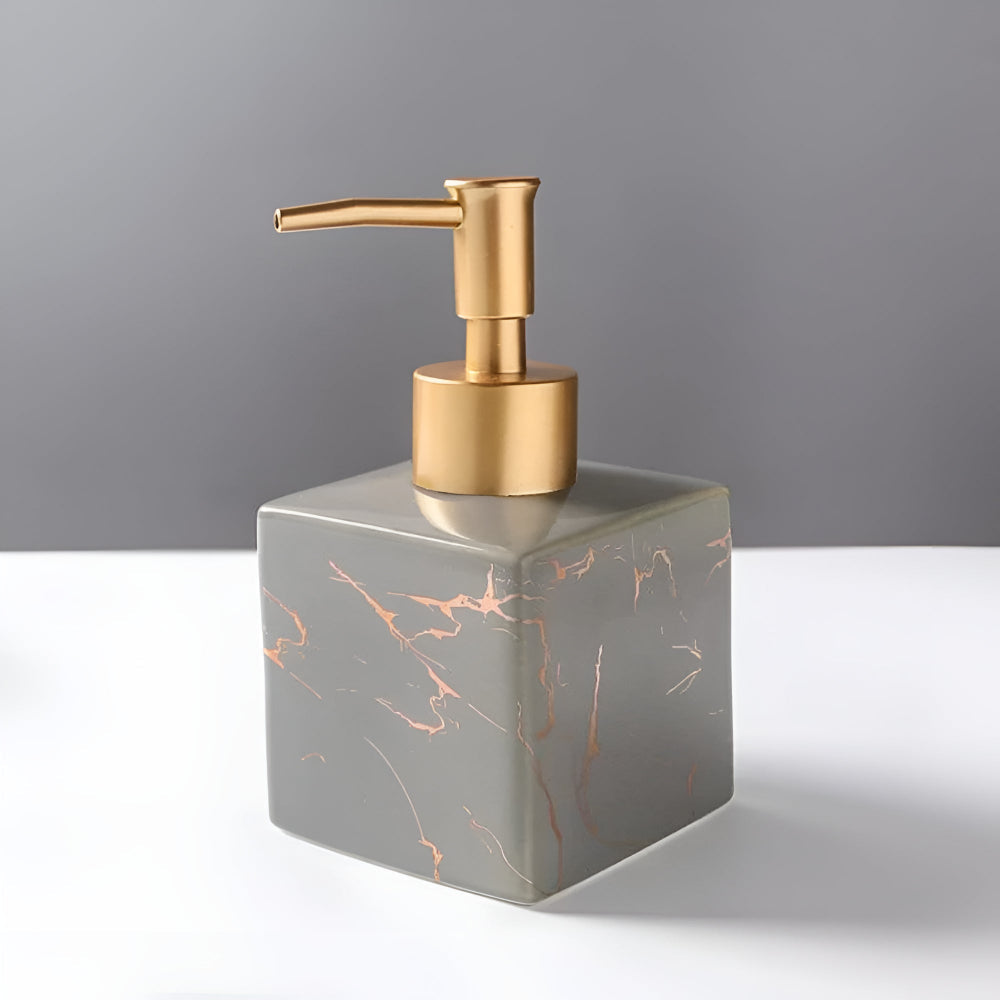 Marmor Seifenspender Mattgold – Elegante Badezimmerakzentuierung 6