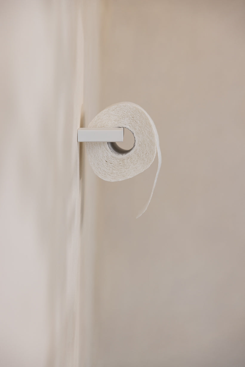 Minimalistischer Toilettenpapierhalter TUALI – Elegante Badlösung Mit Unsichtbarer Montage 7