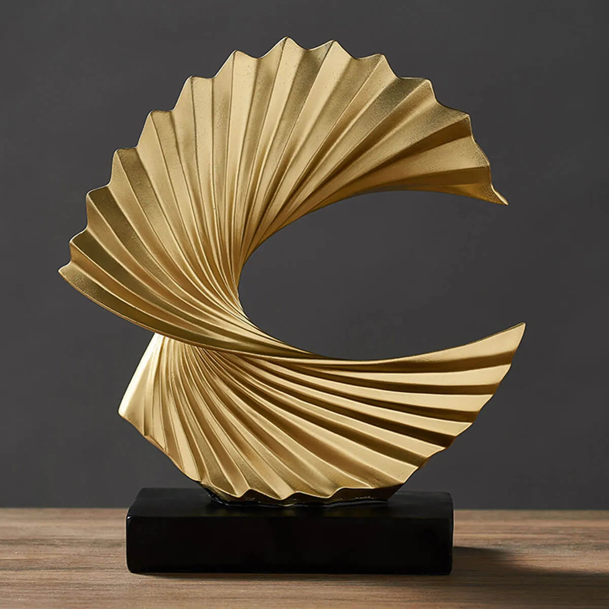 Moderne Abstrakte Skulptur Gold – Stilvolles Kunstwerk Für Ihr Zuhause 0