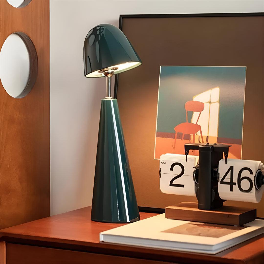 **Moderne Kabellose Tischlampe Kegelschirm – Künstlerisches Licht für Jeden Raum** 3