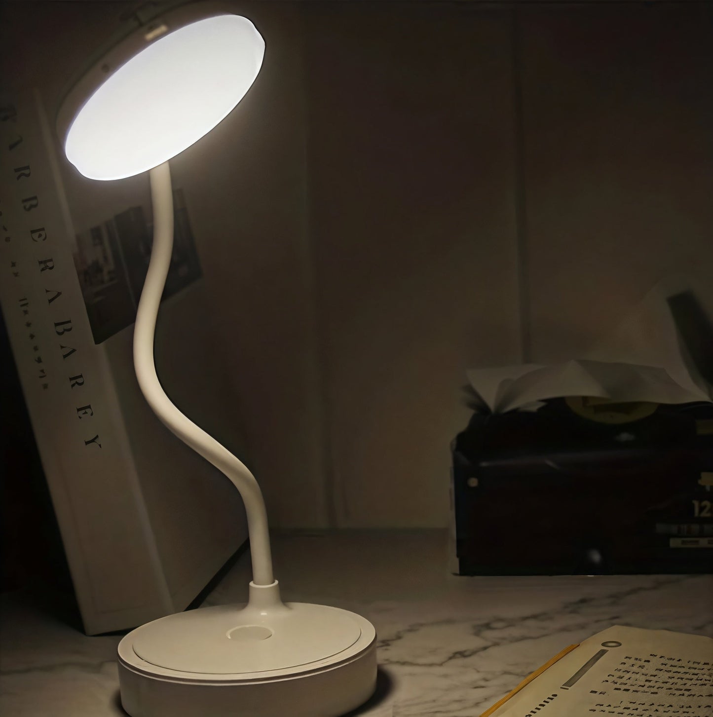 Moderne LED Leselampe Touch Steuerung – Sanfte Beleuchtung Für Entspanntes Lesen 2