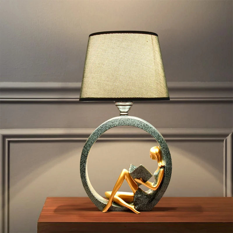 **Moderne Mädchen-Lese-Nachtlampe** – Kreatives Licht für jeden Raum 7