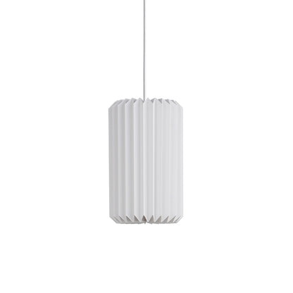 Moon Tall Pendelleuchte Ø18 cm – Harmonische Lichtverteilung für Ihr Zuhause 2